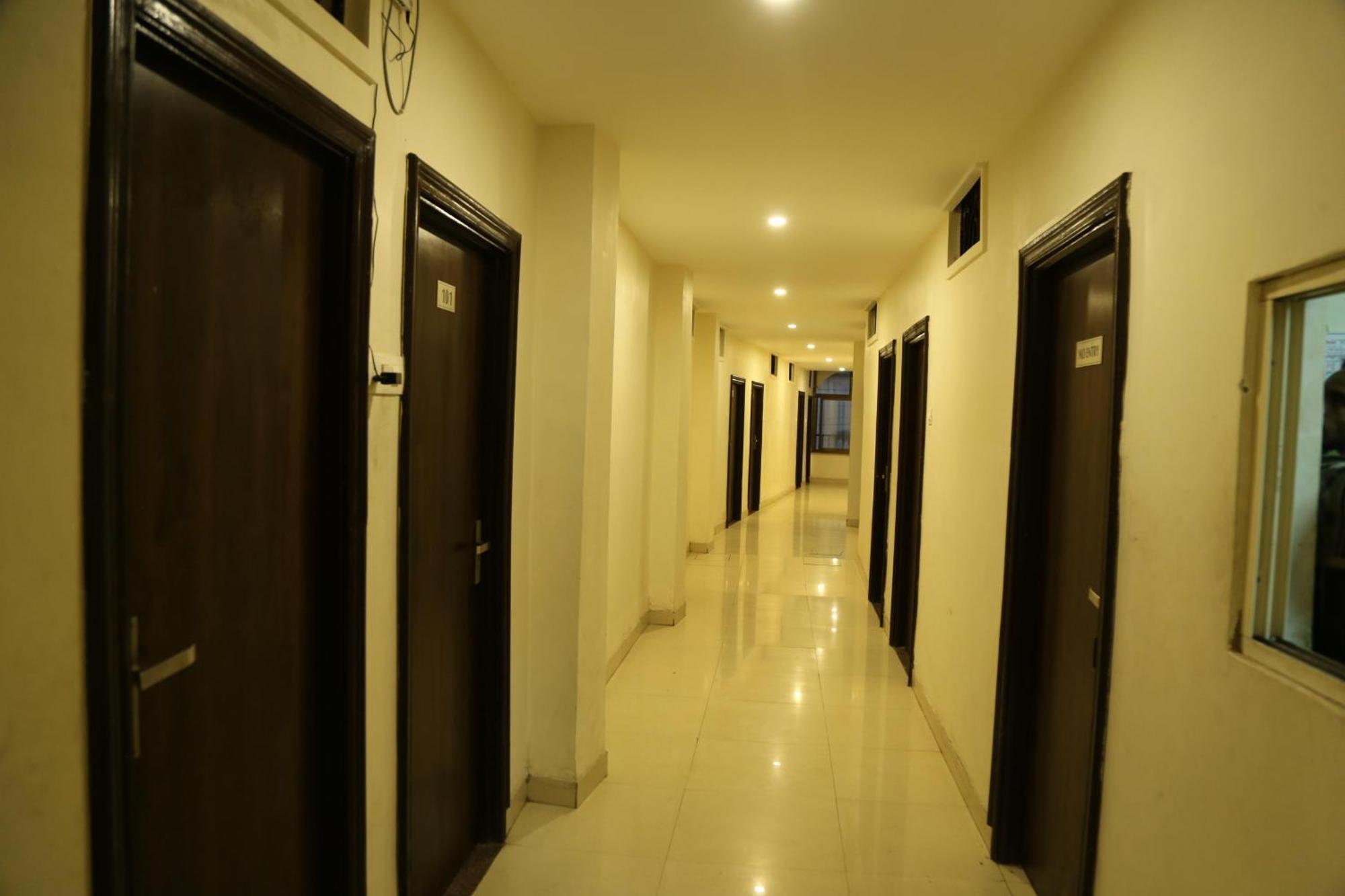 Hotel Krishna Palace Udaipur Bagian luar foto