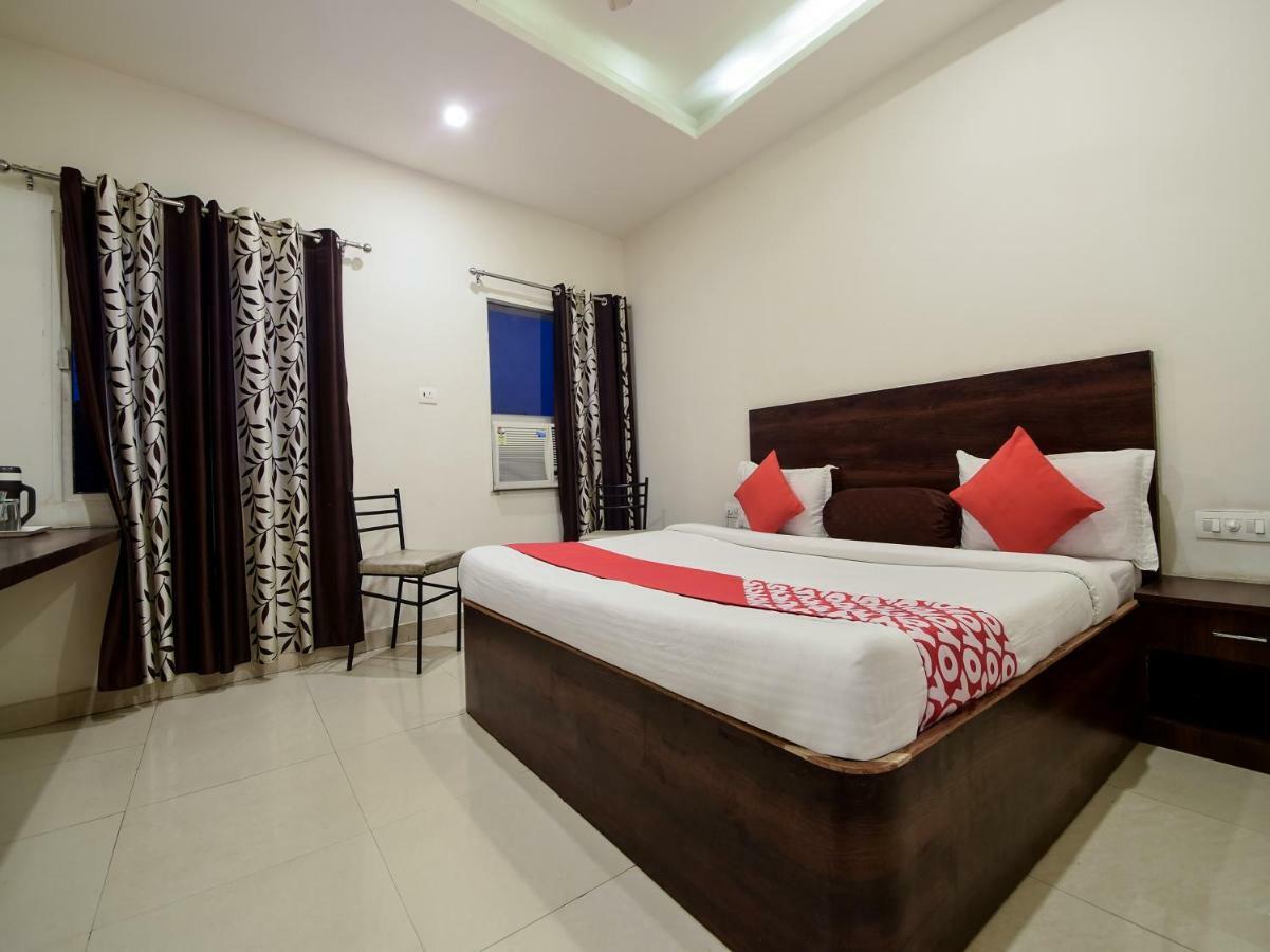 Hotel Krishna Palace Udaipur Bagian luar foto
