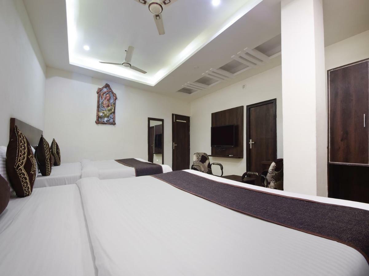 Hotel Krishna Palace Udaipur Bagian luar foto