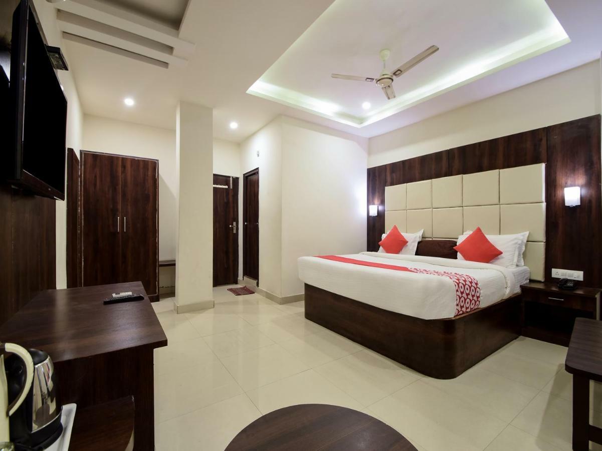 Hotel Krishna Palace Udaipur Bagian luar foto