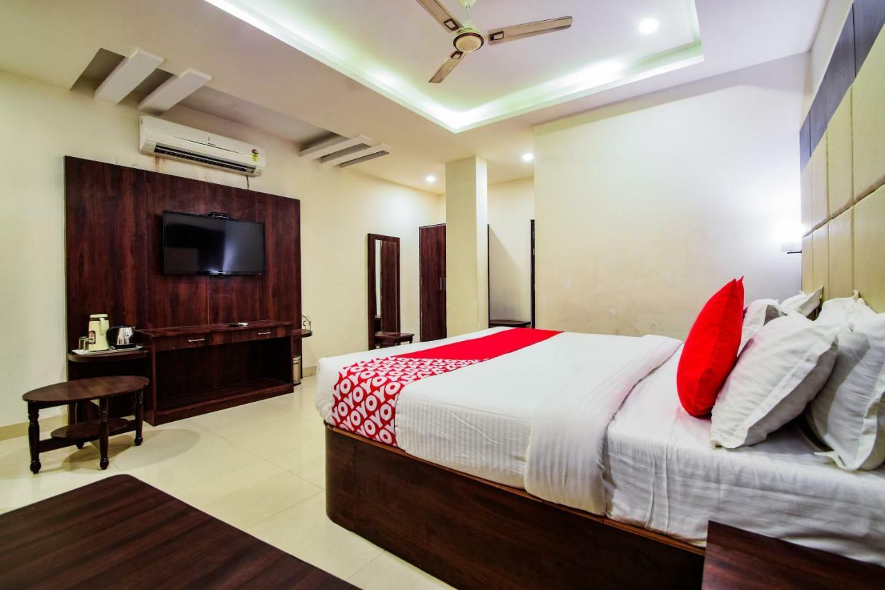 Hotel Krishna Palace Udaipur Bagian luar foto