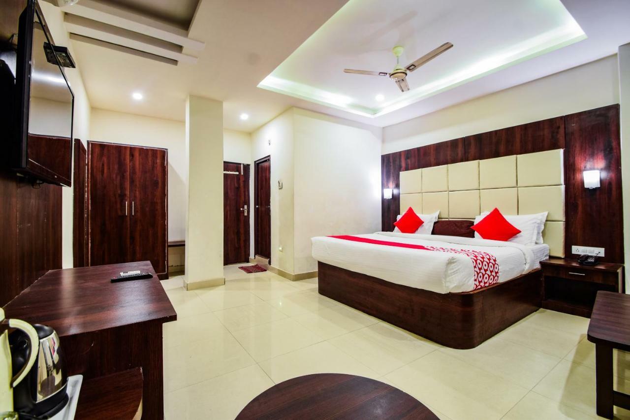 Hotel Krishna Palace Udaipur Bagian luar foto